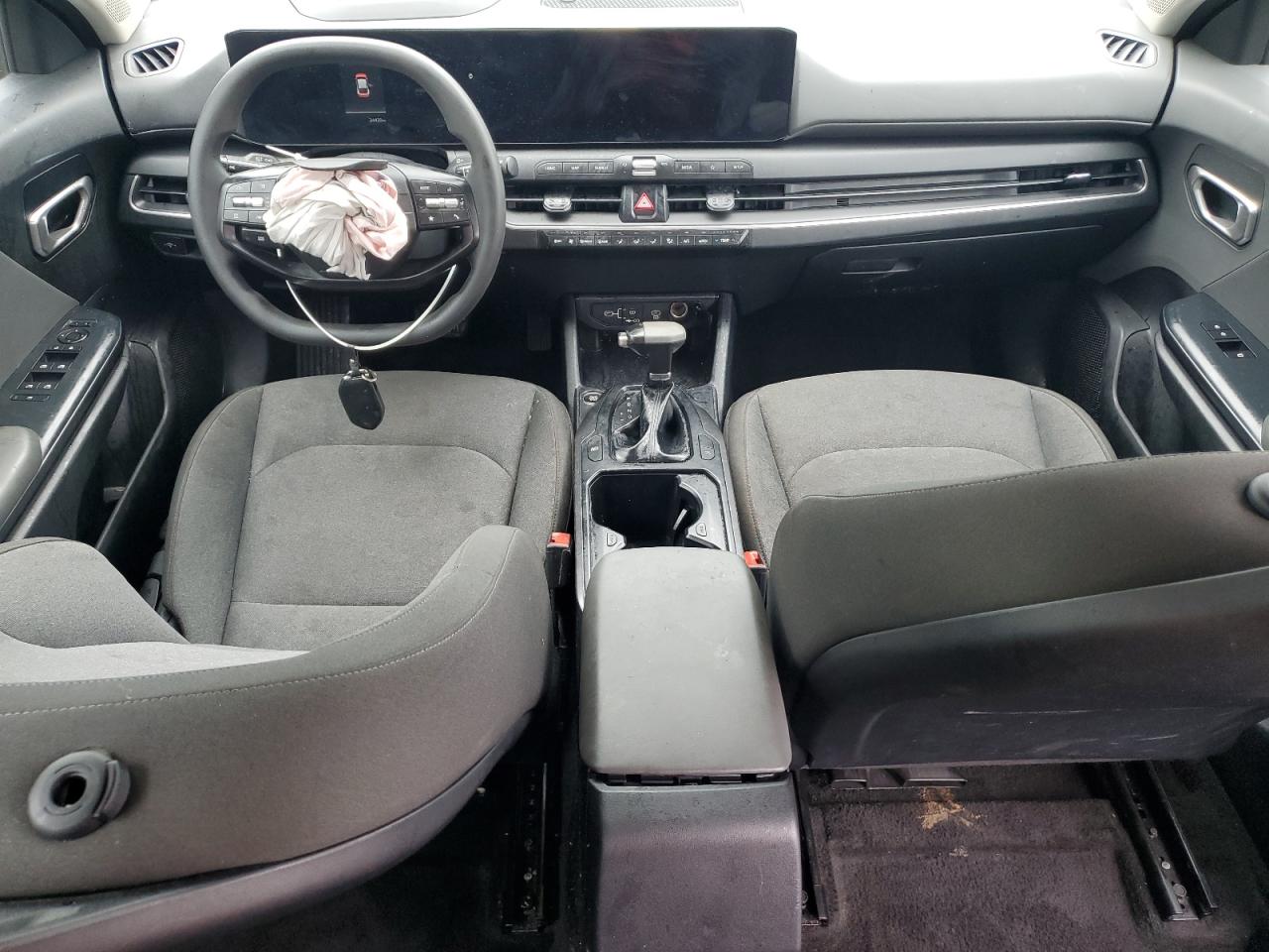 2025 Kia K4 Lx VIN: 3KPFT4DE8SE018075 Lot: 68655735