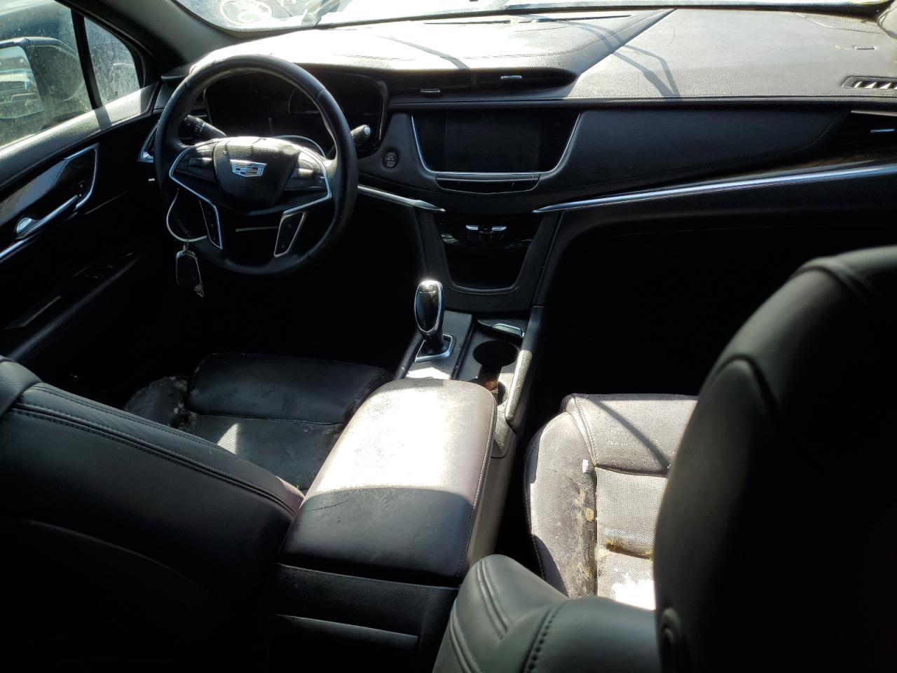 2017 Cadillac Xt5 Premium Luxury VIN: 1GYKNCRS8HZ112031 Lot: 68004055