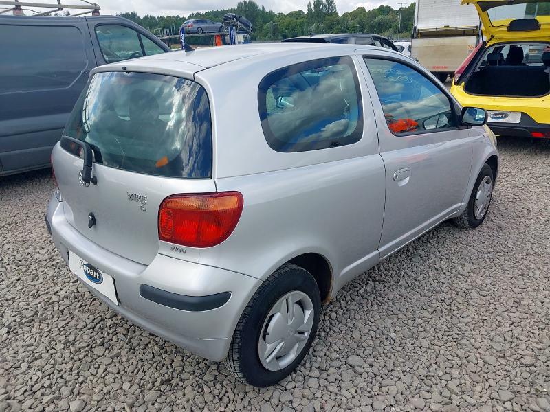 2005 TOYOTA YARIS T2 