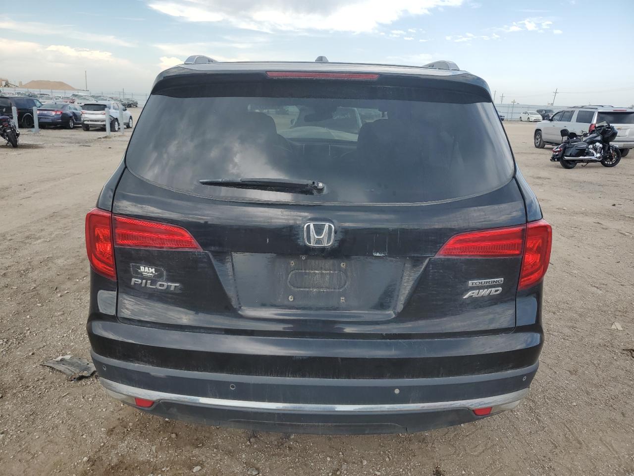 2017 Honda Pilot Touring VIN: 5FNYF6H93HB101540 Lot: 67833175