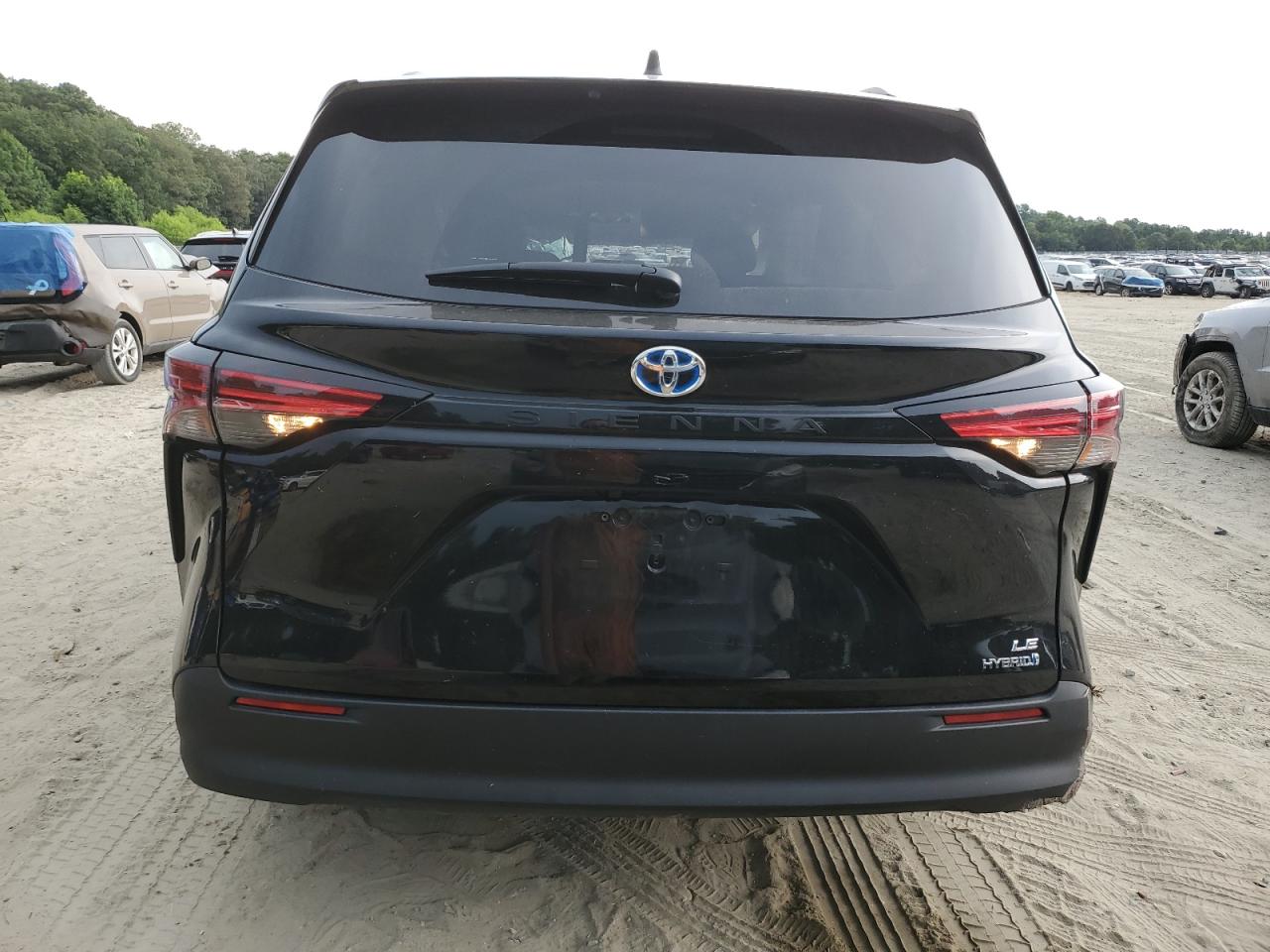 2022 Toyota Sienna Le VIN: 5TDKRKEC8NS097210 Lot: 67049025