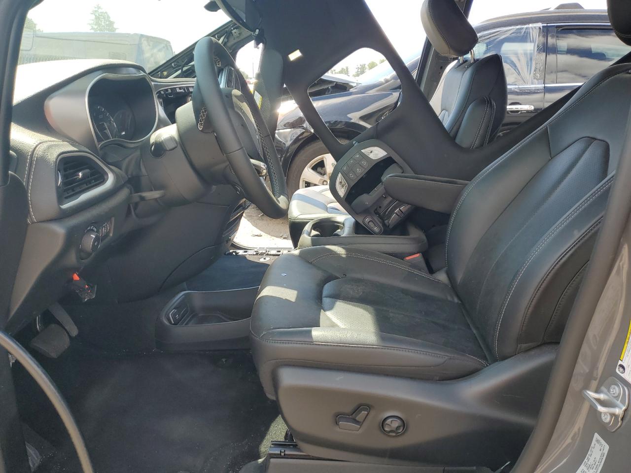 2025 Chrysler Pacifica Select VIN: 2C4RC1BG2SR510535 Lot: 69424325