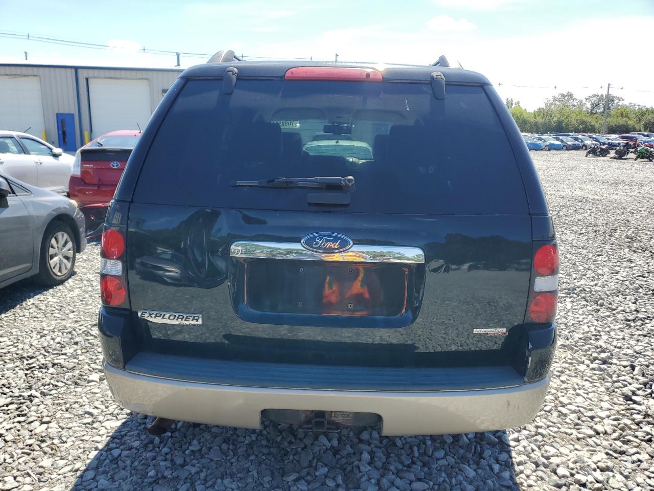 2007 Ford Explorer Eddie Bauer VIN: 1FMEU74E17UA91822 Lot: 70885935