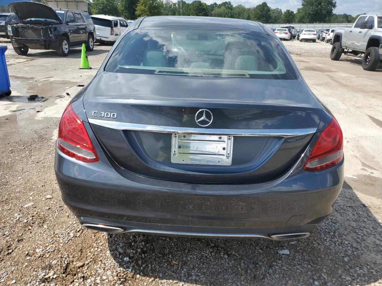 2015 Mercedes-Benz C 300 VIN: 55SWF4JB2FU080104 Lot: 69298465