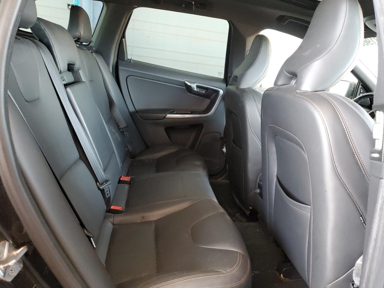 2015 Volvo Xc60 T6 Platinum VIN: YV449MDM8F2662981 Lot: 68196805