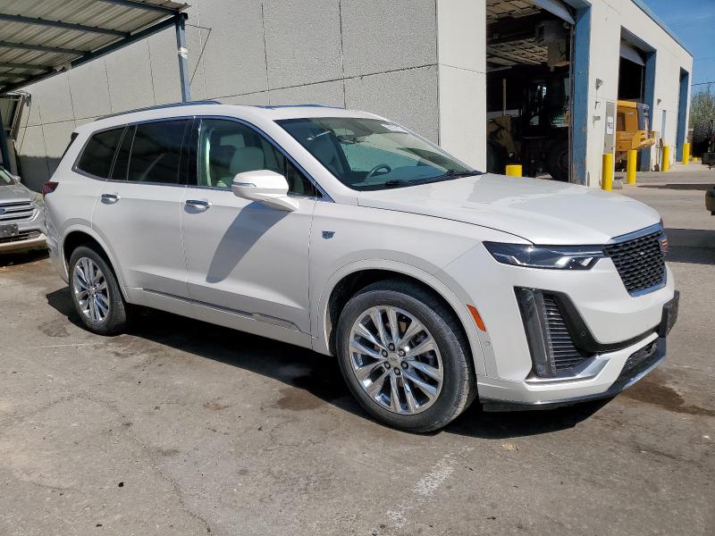  CADILLAC XT6 2022 Белы