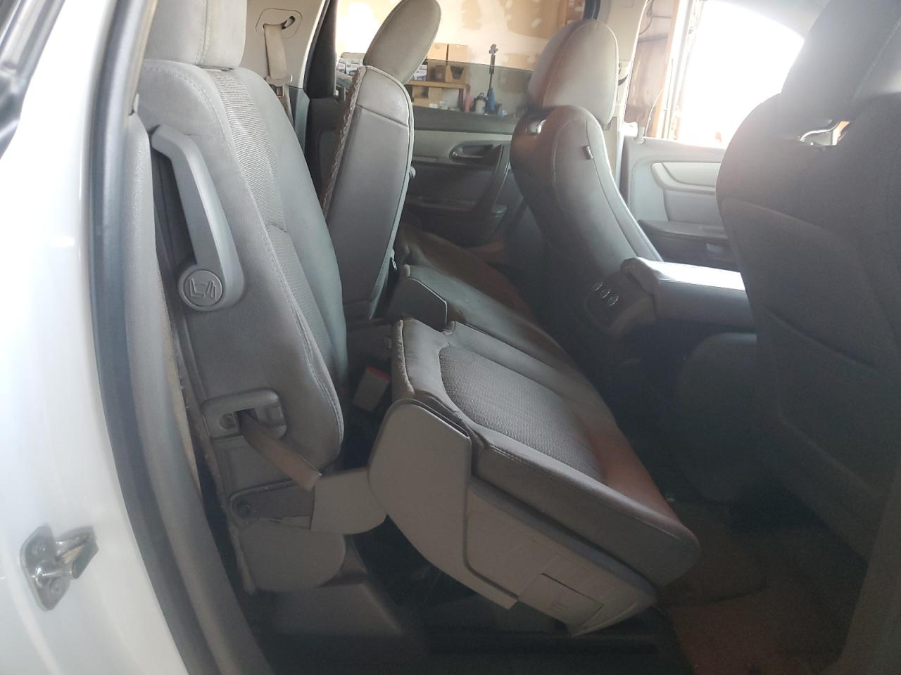 2017 Chevrolet Traverse Ls VIN: 1GNKRFKDXHJ245712 Lot: 67611805