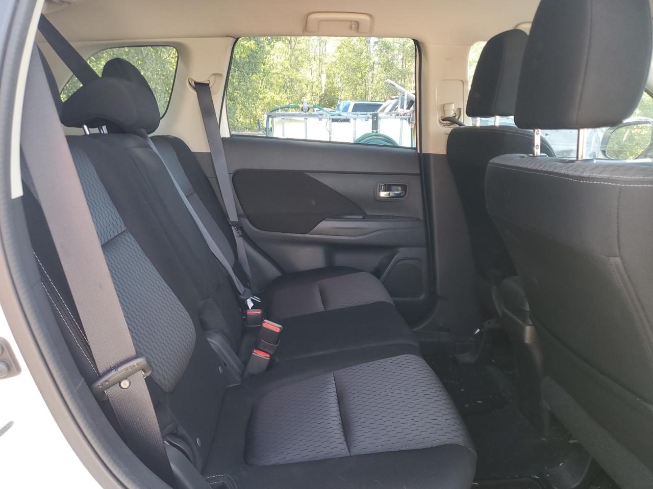 2015 Mitsubishi Outlander Es VIN: JA4AZ2A31FZ603603 Lot: 69645395