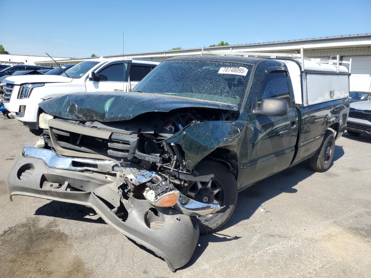 2004 GMC New Sierra C1500 green pickup gas 1GTEC14X94Z262160 photo #1