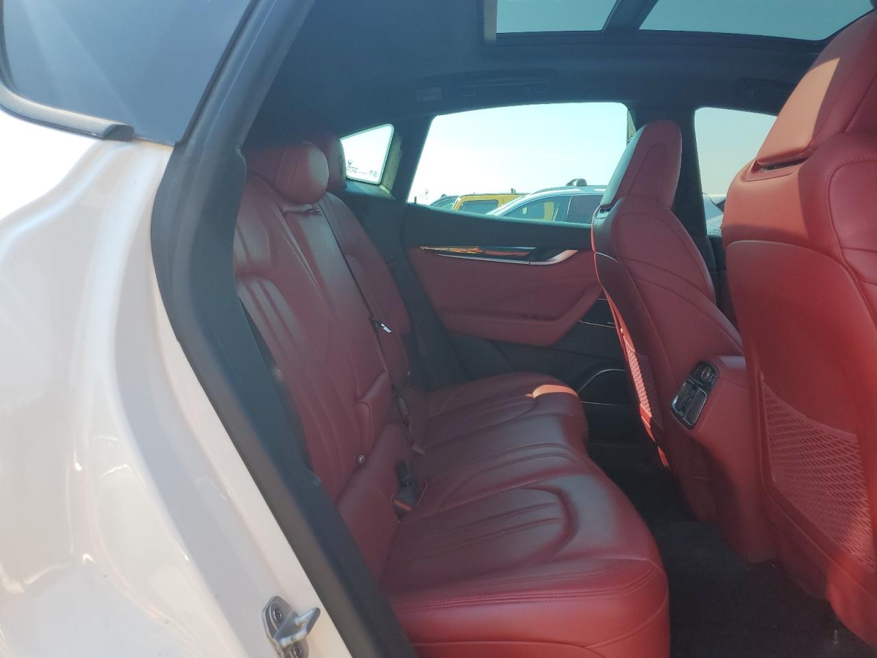 2022 Maserati Levante Modena VIN: ZN661YUM1NX385858 Lot: 70648975