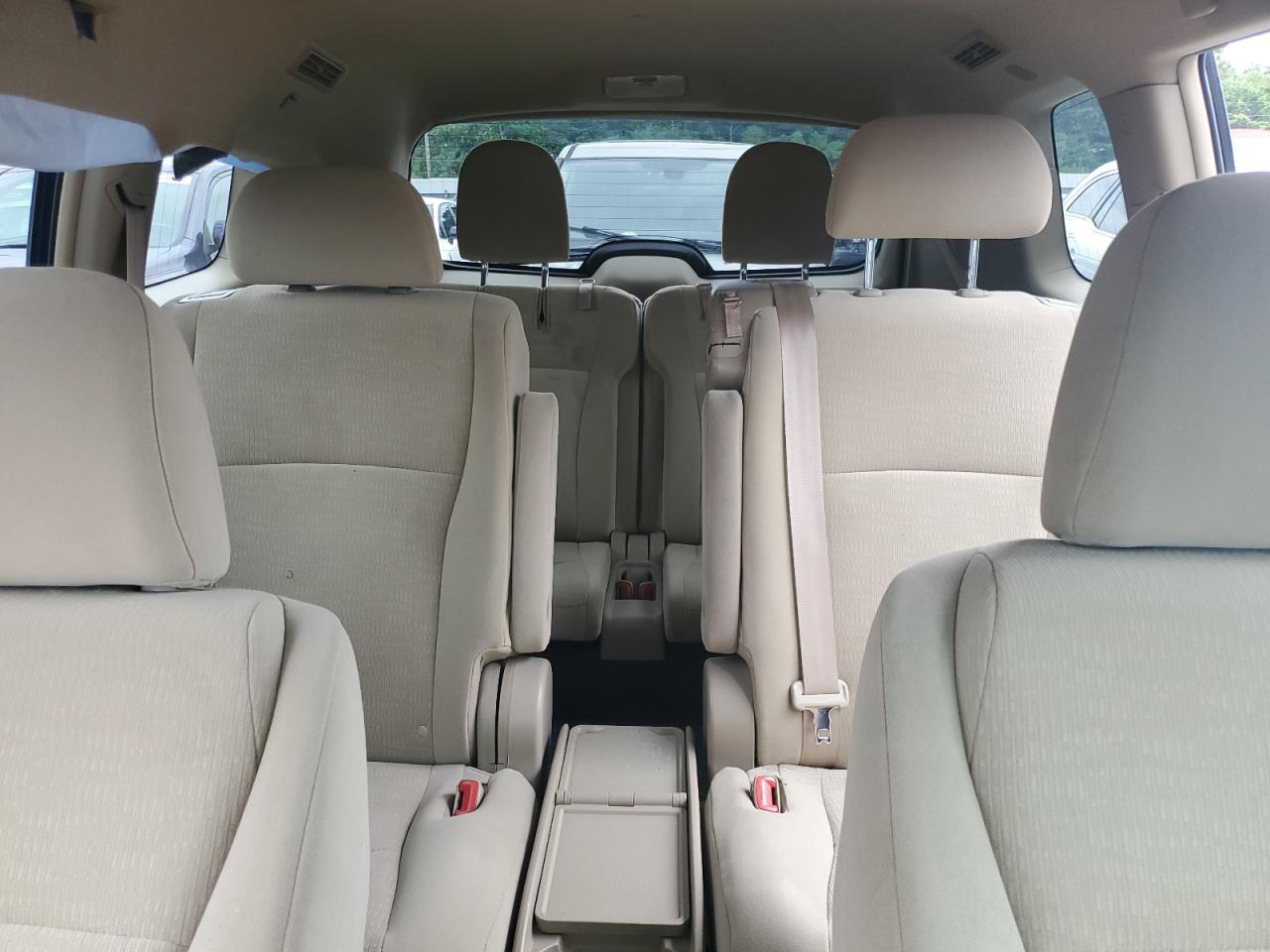 2011 Toyota Highlander Base VIN: 5TDBK3EH8BS043164 Lot: 68846345