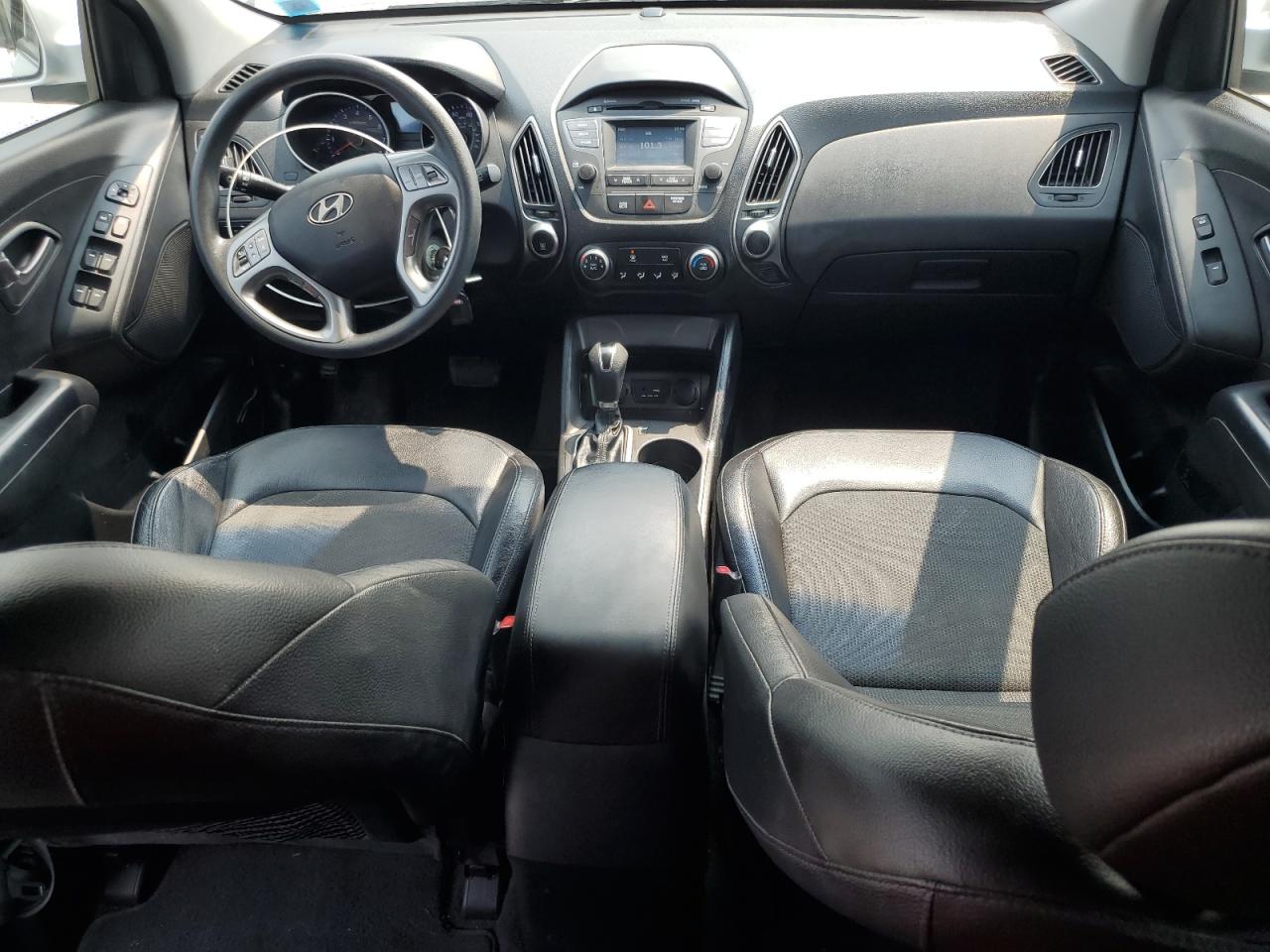 KM8JTCAF1FU033795 2015 Hyundai Tucson Gls