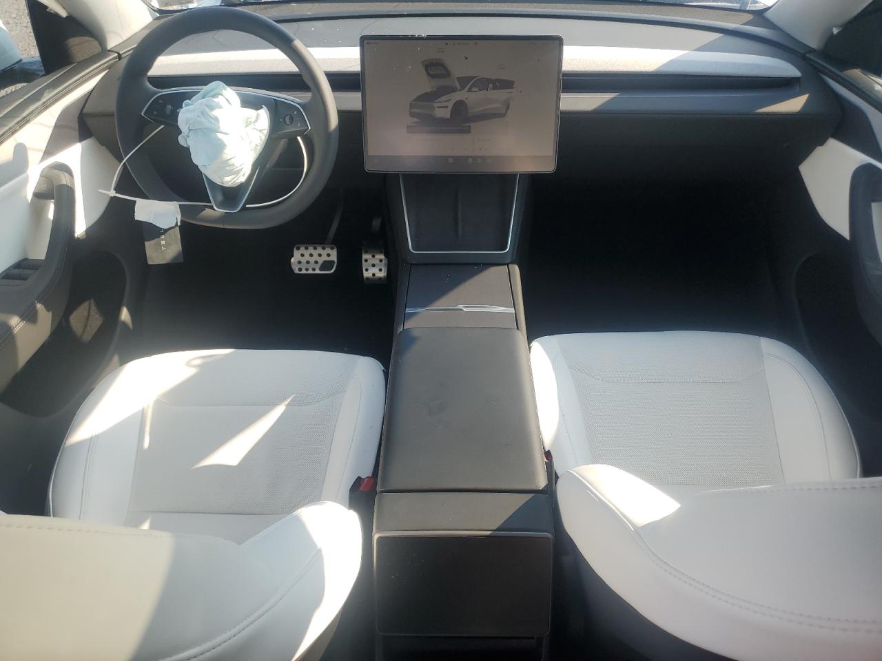 2026 Tesla Model Y VIN: 7SAYGDEE9TF344185 Lot: 68936395