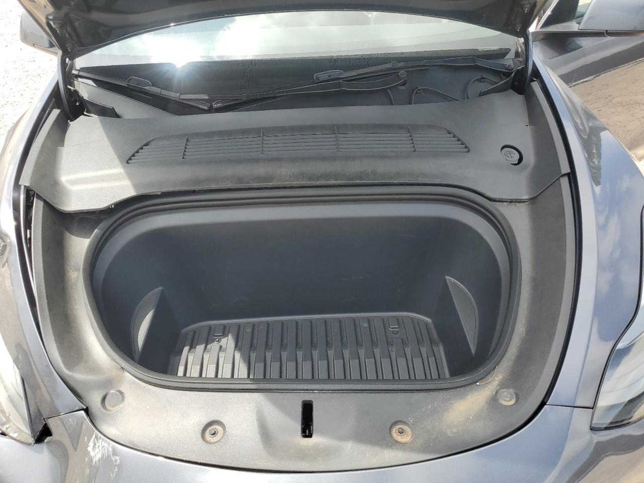 2023 Tesla Model Y VIN: 7SAYGDEE0PF696268 Lot: 69464615