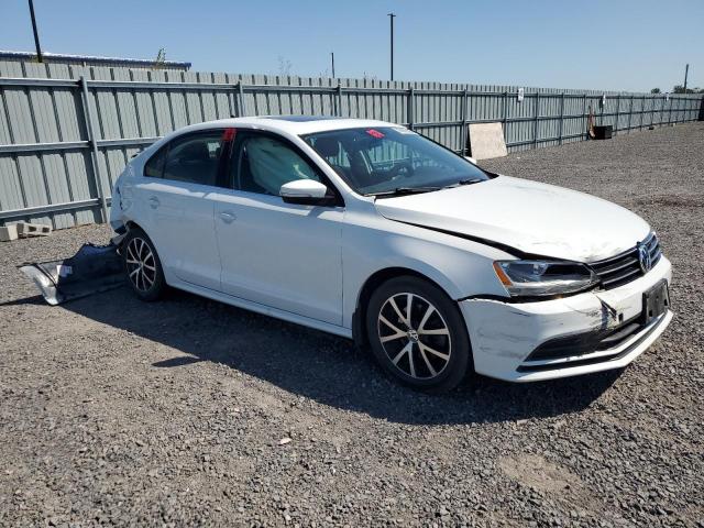  VOLKSWAGEN JETTA 2016 Белы