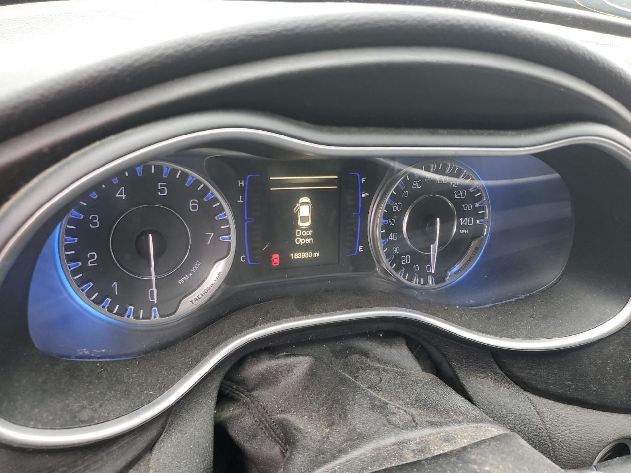 2015 Chrysler 200 Limited VIN: 1C3CCCAB5FN681665 Lot: 66894685