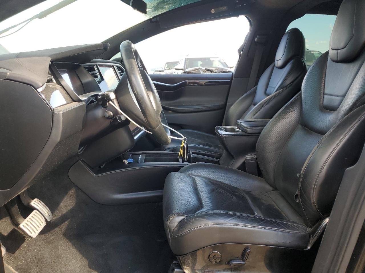 2016 Tesla Model X VIN: 5YJXCAE4XGFS00189 Lot: 69767535