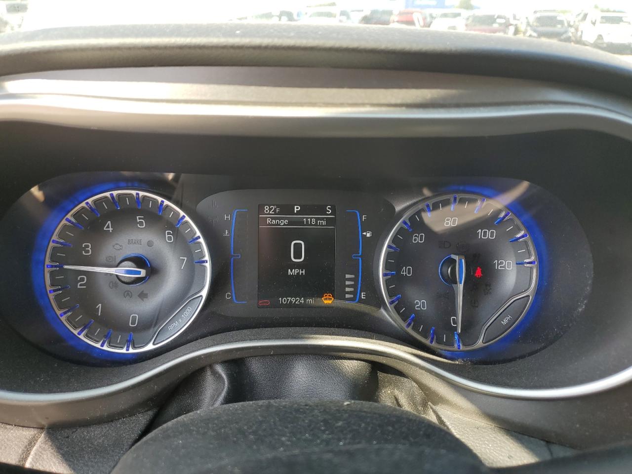 2020 Chrysler Pacifica Touring L VIN: 2C4RC1BG0LR285677 Lot: 68202755