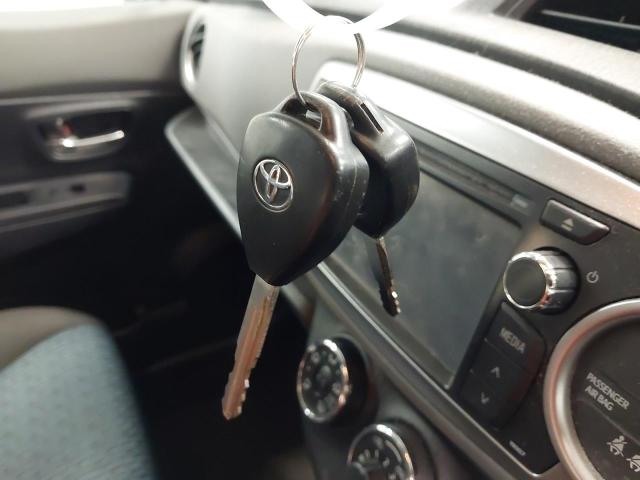 2012 TOYOTA YARIS TR V