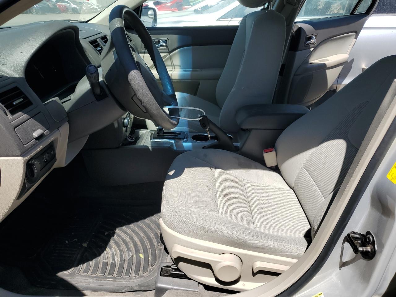 2010 Ford Fusion S VIN: 3FAHP0GAXAR285665 Lot: 67644765