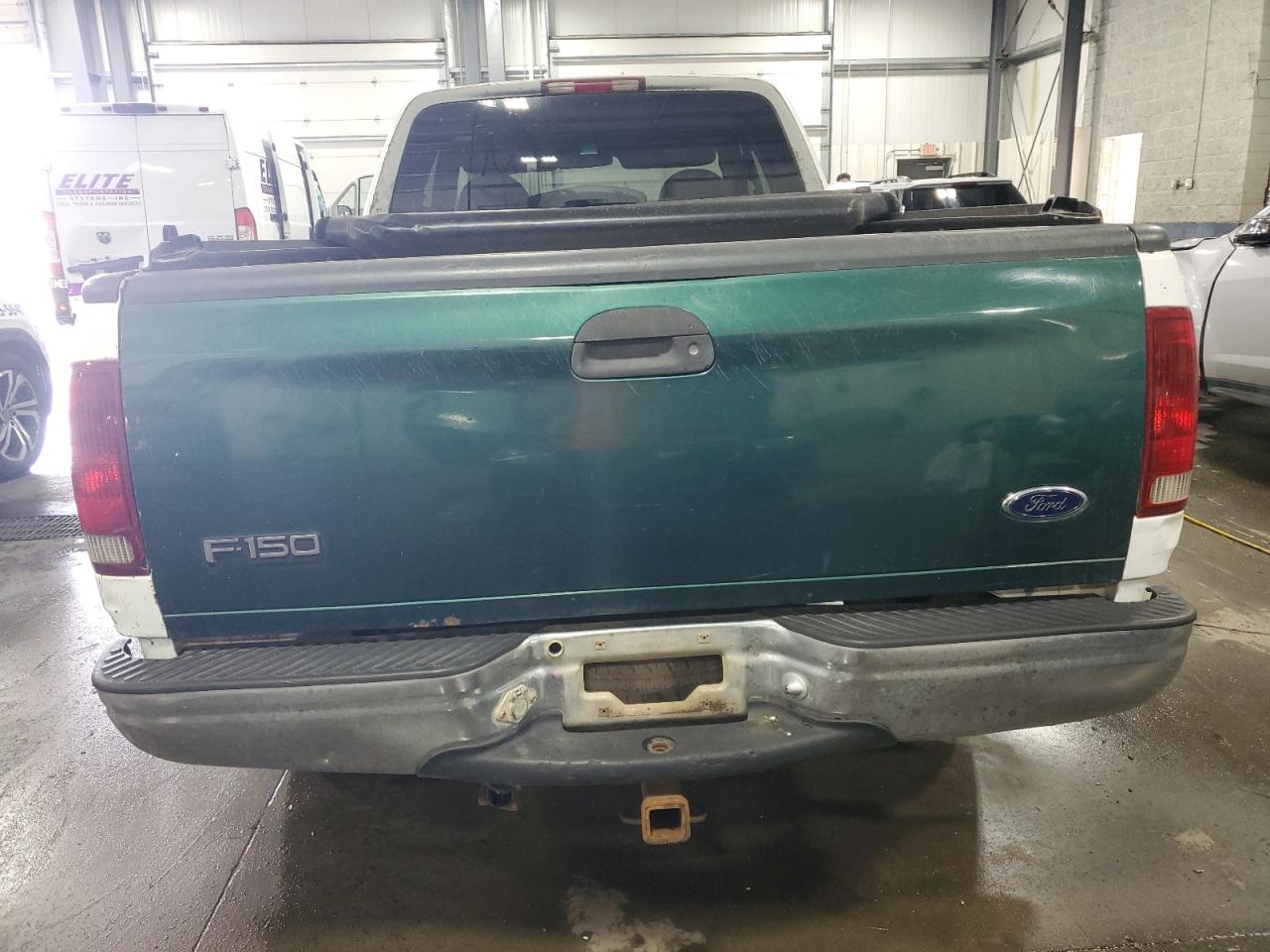 1998 Ford F150 VIN: 1FTZX18WXWKA31593 Lot: 70848065