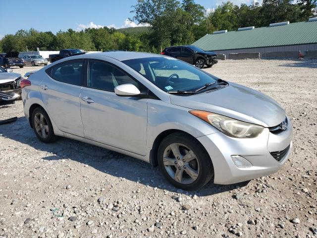 Sedans HYUNDAI ELANTRA 2013 Srebrny