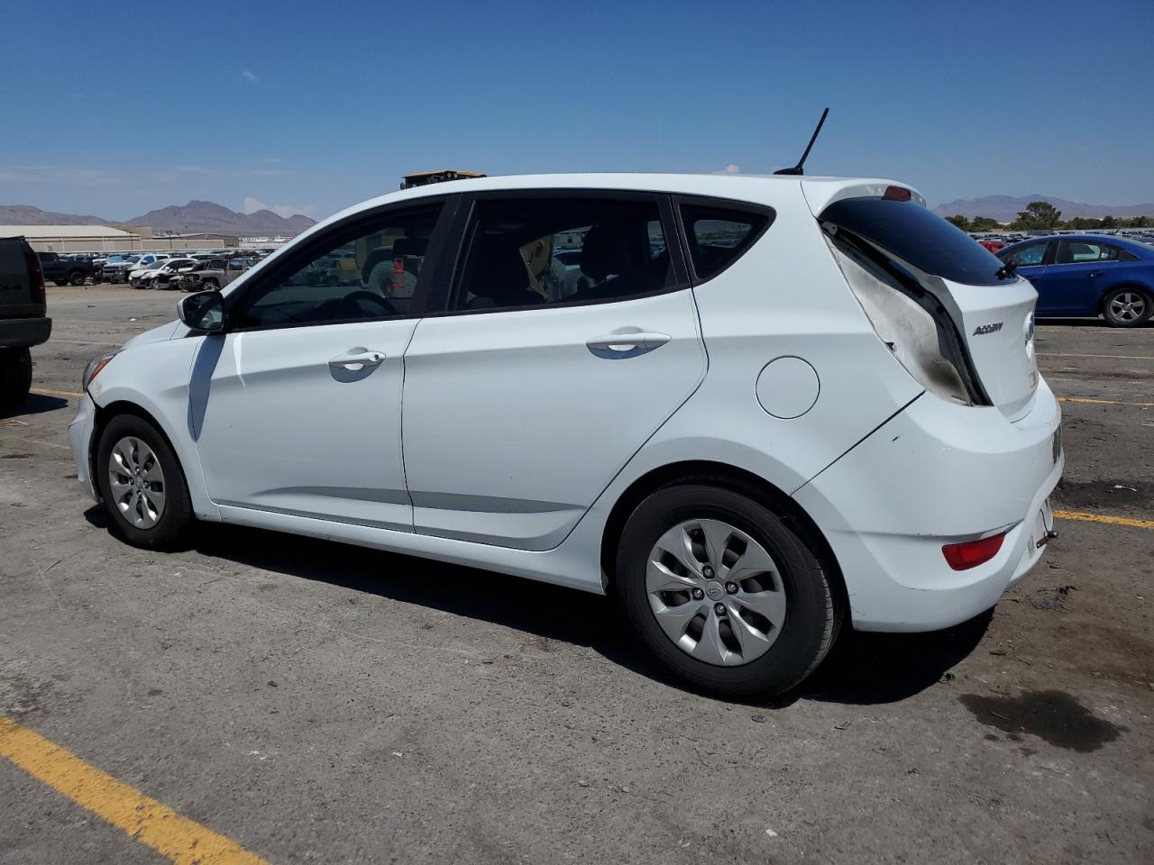 2016 Hyundai Accent Se white null gas KMHCT5AE9GU268667 photo #3