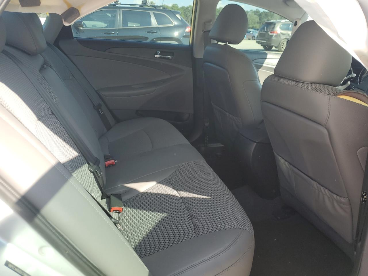 2013 Hyundai Sonata Se VIN: 5NPEC4AB0DH748681 Lot: 68952425