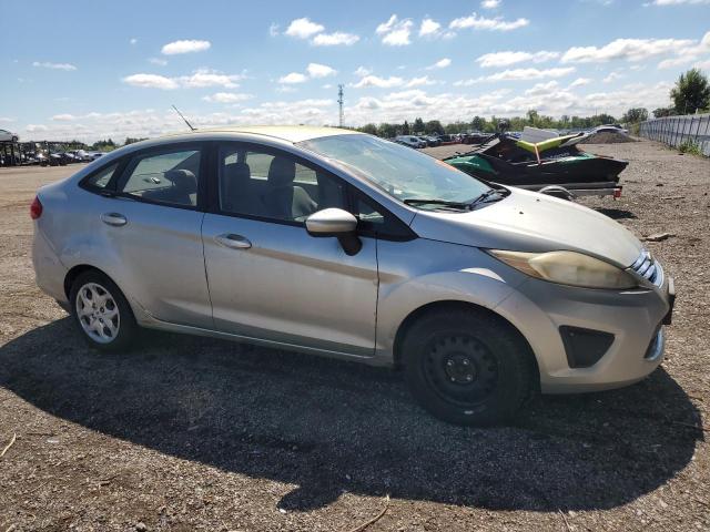 2011 FORD FIESTA SE  