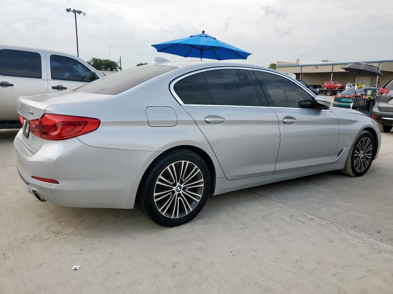  BMW 5 SERIES 2019 Серебристый