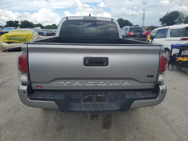  TOYOTA TACOMA 2021 Srebrny