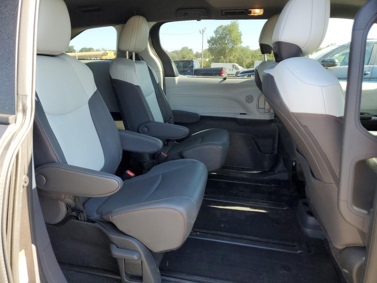 2022 Toyota Sienna Xse VIN: 5TDDRKEC8NS090296 Lot: 70231885