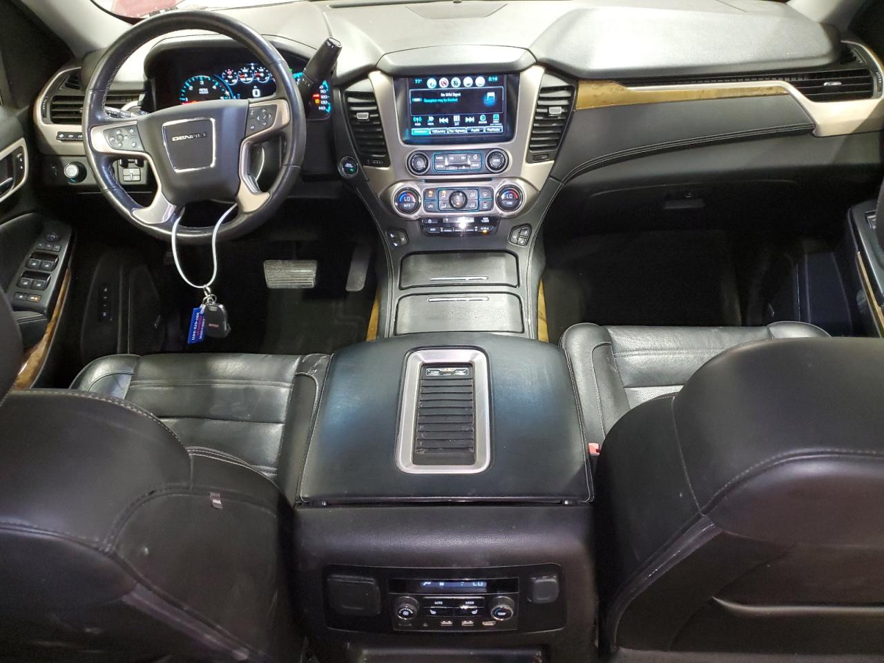 2017 GMC Yukon Xl Denali VIN: 1GKS2HKJ2HR119705 Lot: 70744035