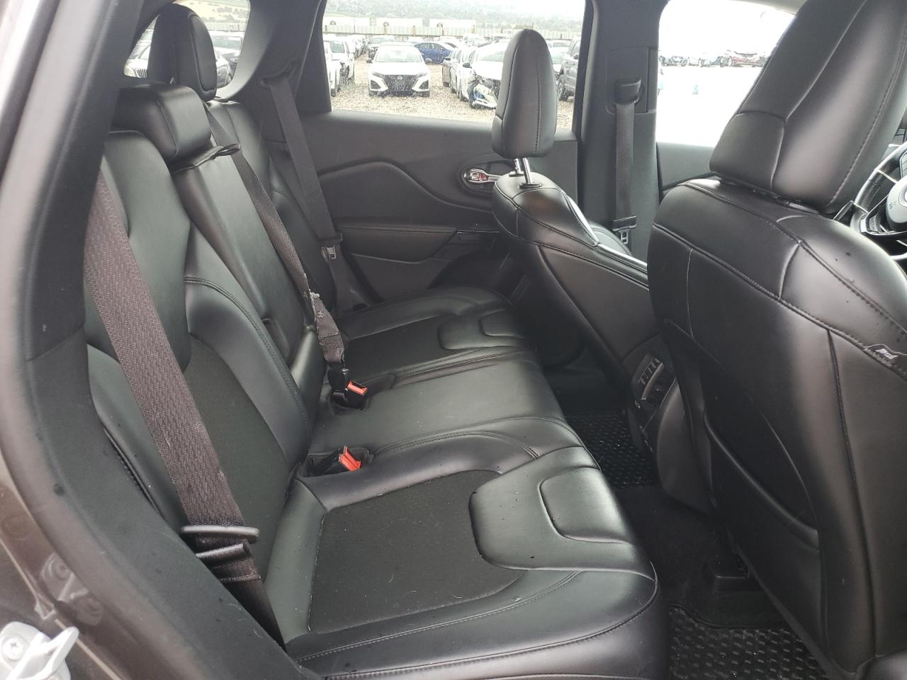 2019 Jeep Cherokee Latitude Plus VIN: 1C4PJMLB6KD478001 Lot: 70837045