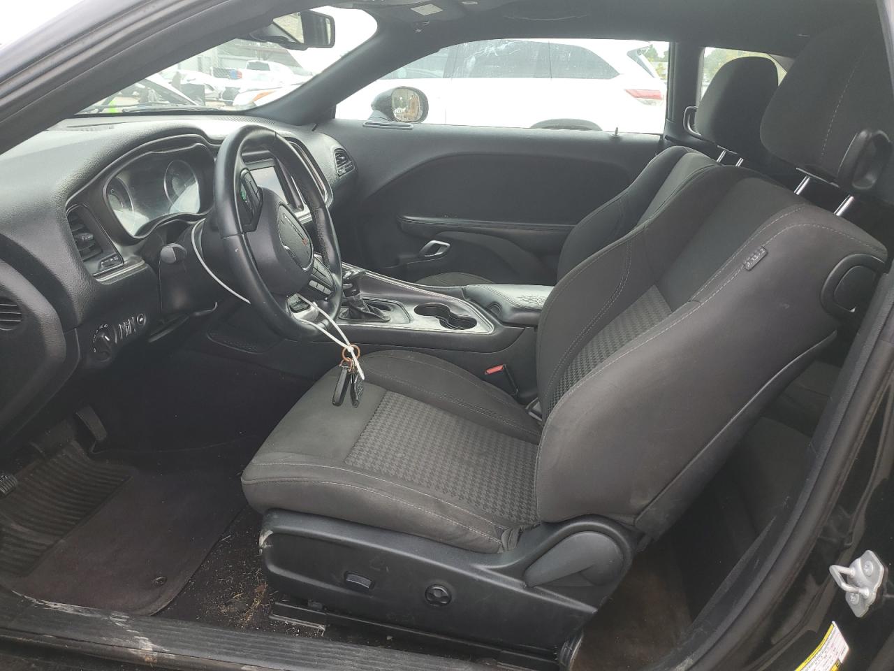 2018 Dodge Challenger Sxt VIN: 2C3CDZAG7JH328261 Lot: 68503245