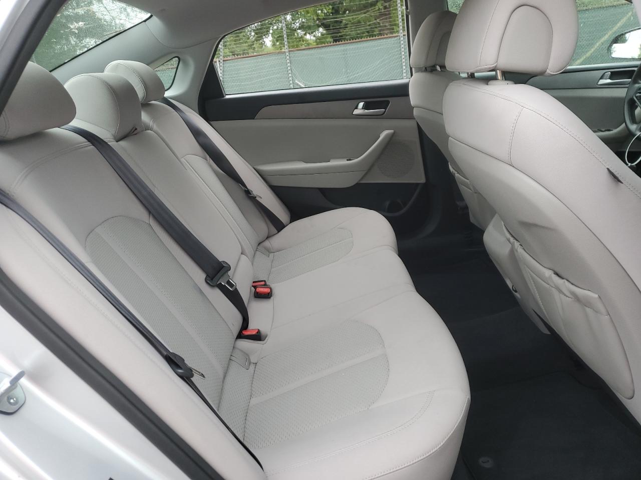 2015 Hyundai Sonata Se VIN: 5NPE24AF3FH234221 Lot: 69905805