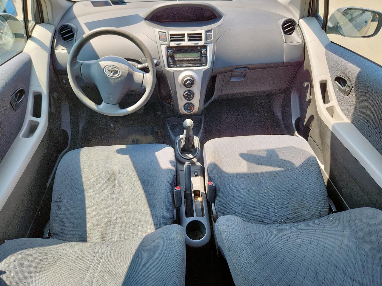 2010 Toyota Yaris VIN: JTDJT4K31A5324105 Lot: 69291395