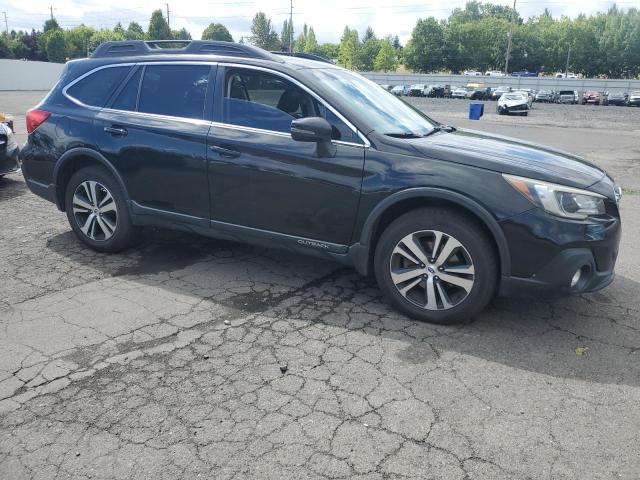  SUBARU OUTBACK 2018 Czarny