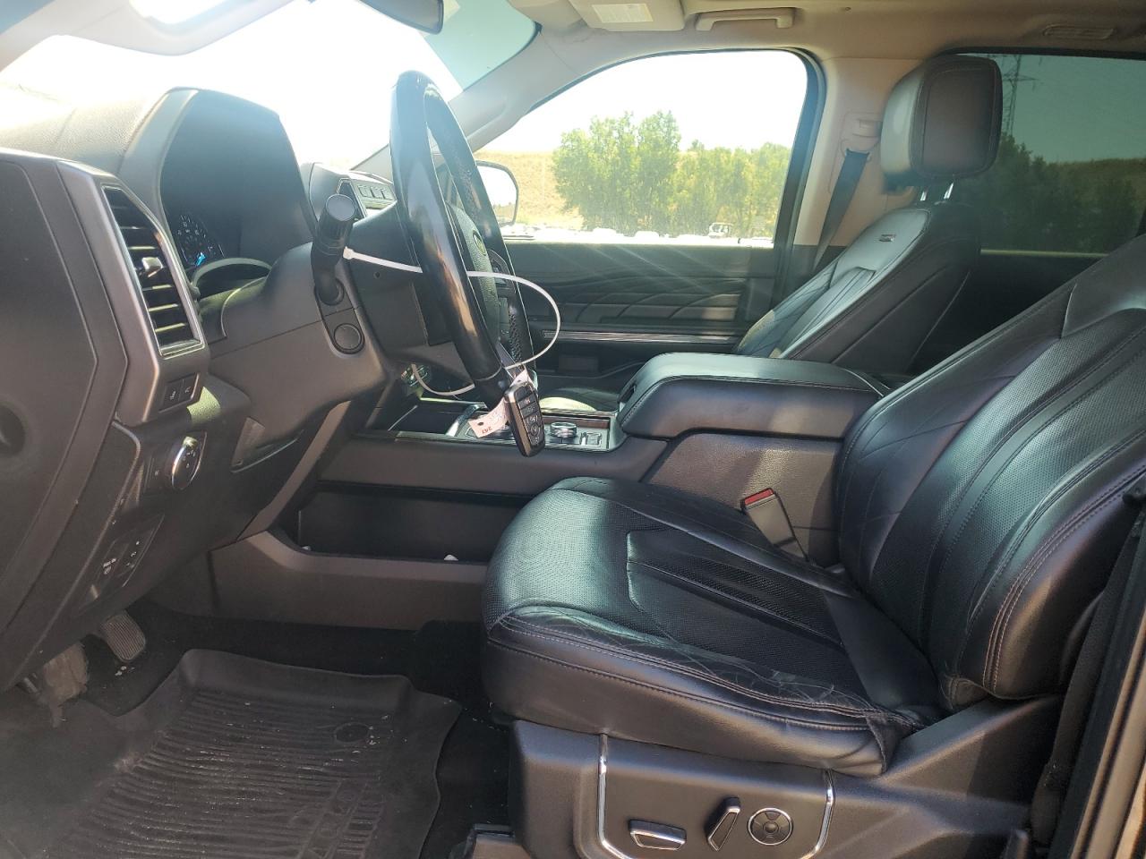 2018 Ford Expedition Max Platinum VIN: 1FMJK1MT0JEA16093 Lot: 68659845