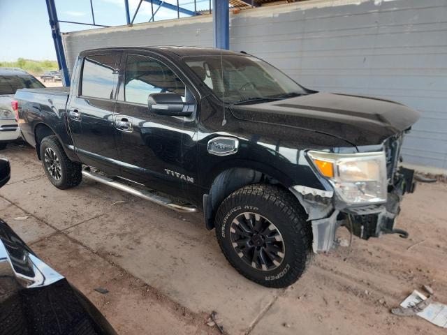  NISSAN TITAN 2017 Черный