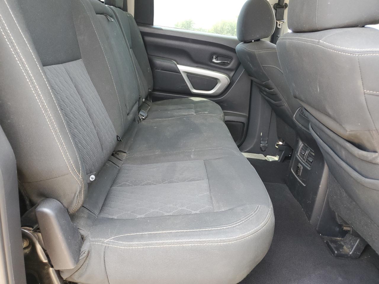 2017 Nissan Titan Sv VIN: 1N6AA1E65HN511302 Lot: 68177645