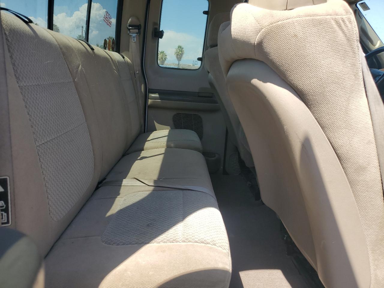 2003 Ford F-250 2003 Ford F-250 Xl 4X4 Extended Cab Pickup VIN: 1FTNX21P33EB48126 Lot: 14056445