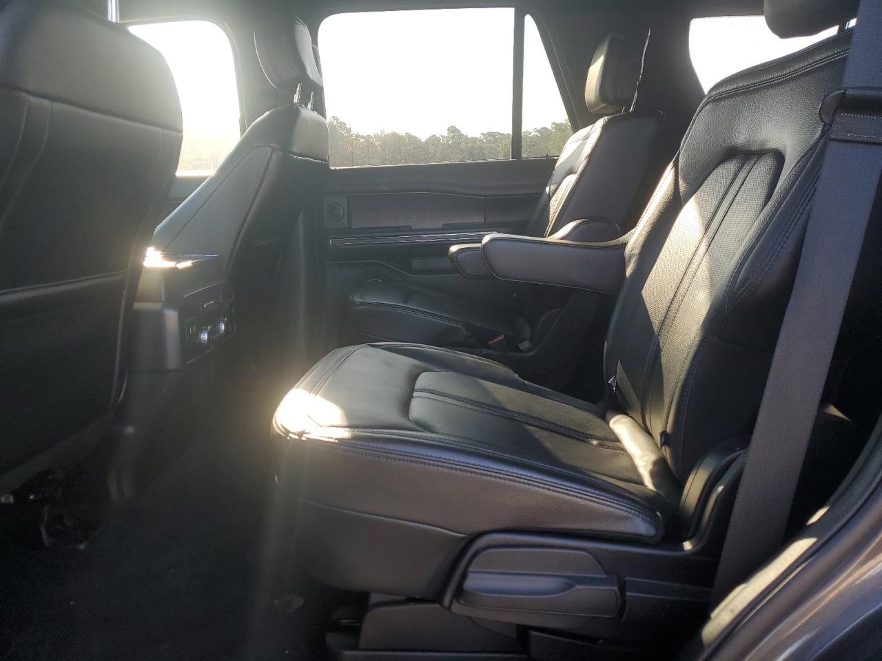 2020 Ford Expedition Limited VIN: 1FMJU1KTXLEA81761 Lot: 70489515