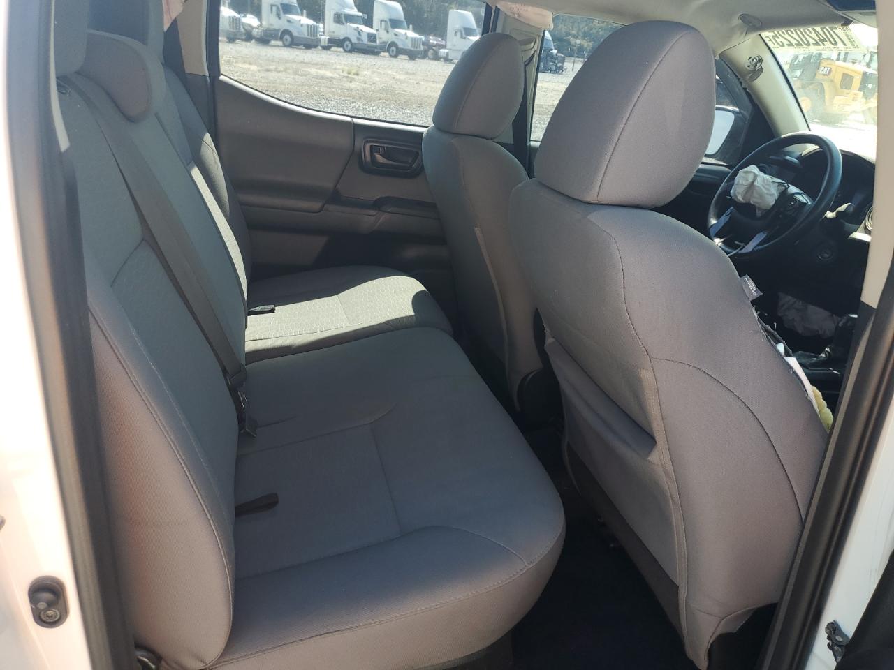 2018 Toyota Tacoma Double Cab VIN: 5TFAX5GN8JX112939 Lot: 70420225