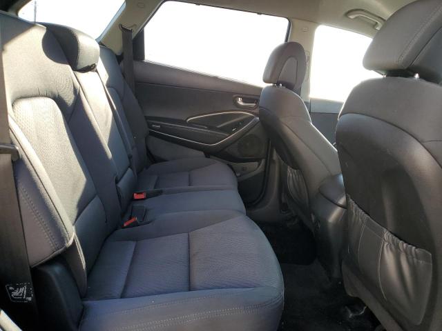 2018 HYUNDAI SANTA FE SE  
