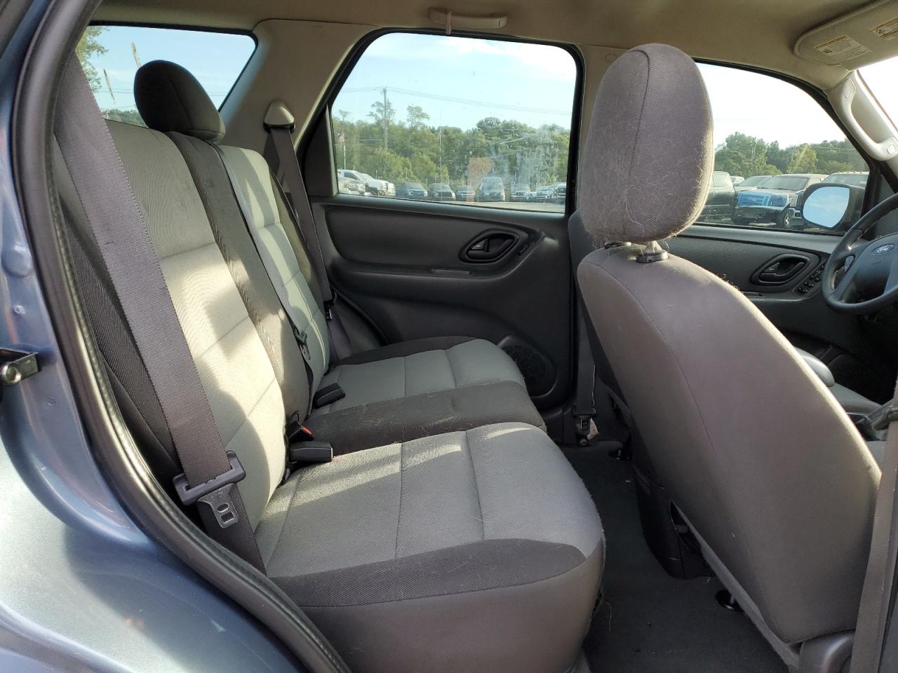 2005 Ford Escape Xls VIN: 1FMYU92Z25KC10971 Lot: 70029265