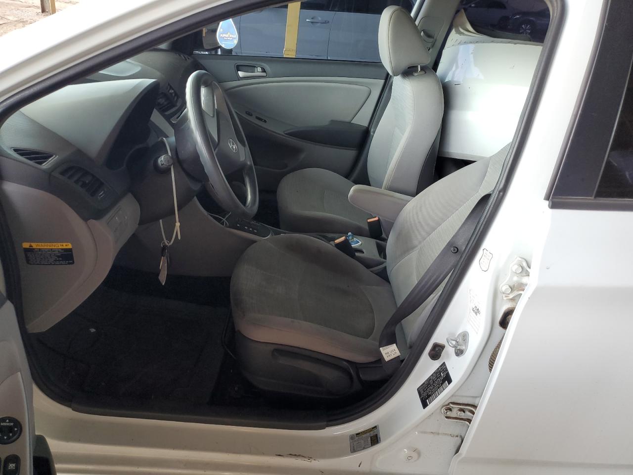 2015 Hyundai Accent Gls VIN: KMHCT4AE4FU827390 Lot: 69648095