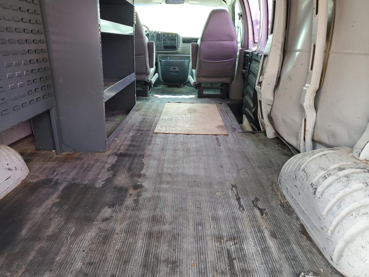 1998 GMC Savana G2500 VIN: 1GTGG29R7W1036410 Lot: 67756265