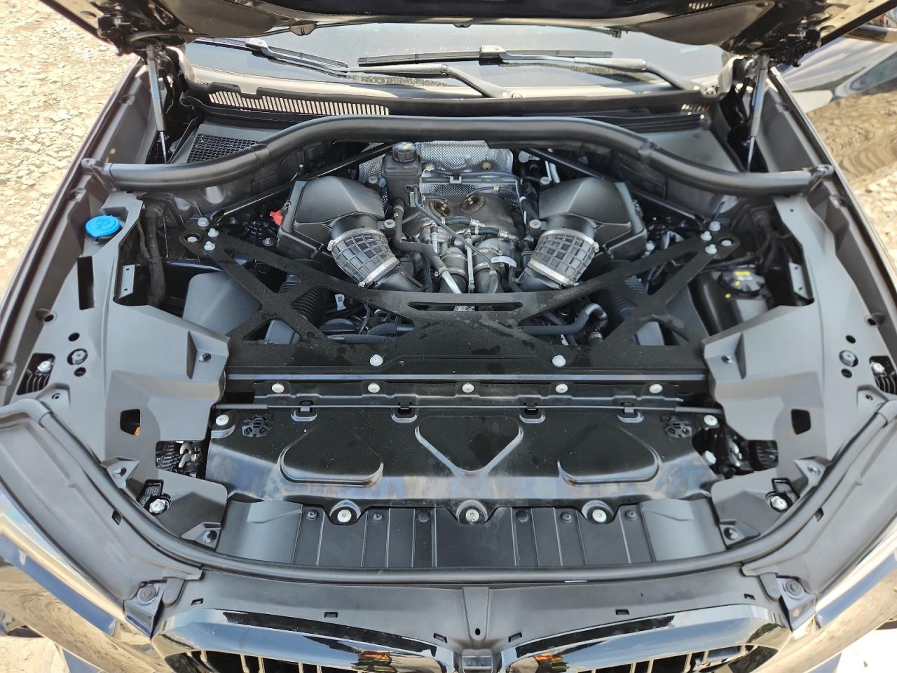 2022 BMW X5 M VIN: 5YMJU0C02N9K65548 Lot: 67068055