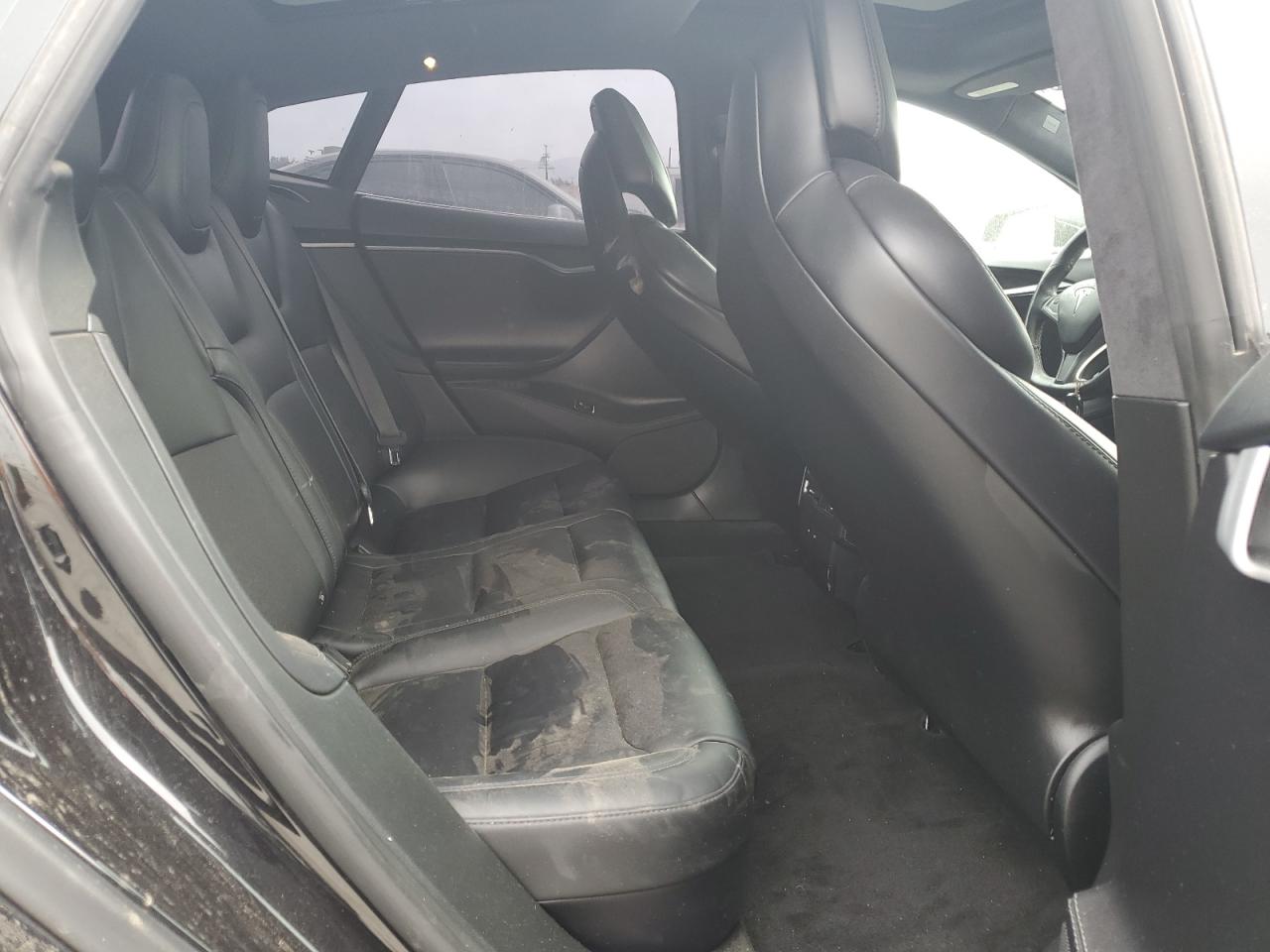 2018 Tesla Model S VIN: 5YJSA1E21JF265325 Lot: 70532185